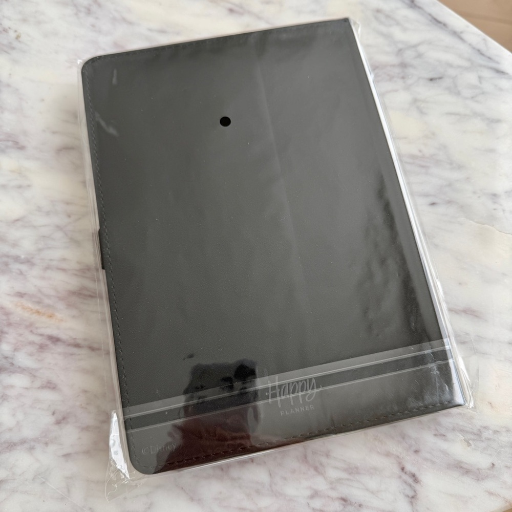 🖤 Black Mickey Mouse Obsidian 2026 Happy Planner Notebook - Picture 2 of 3